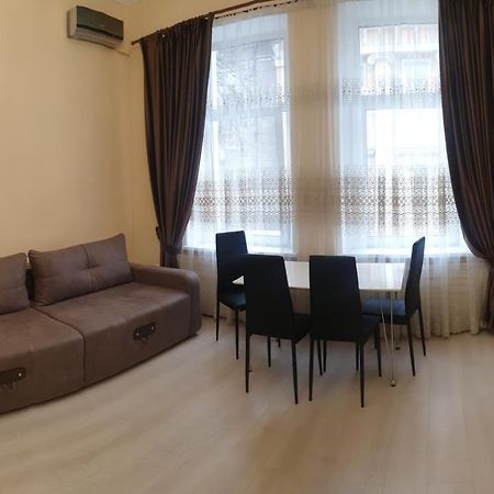 Апартаменты В Центре Одессы Odesa Exterior foto